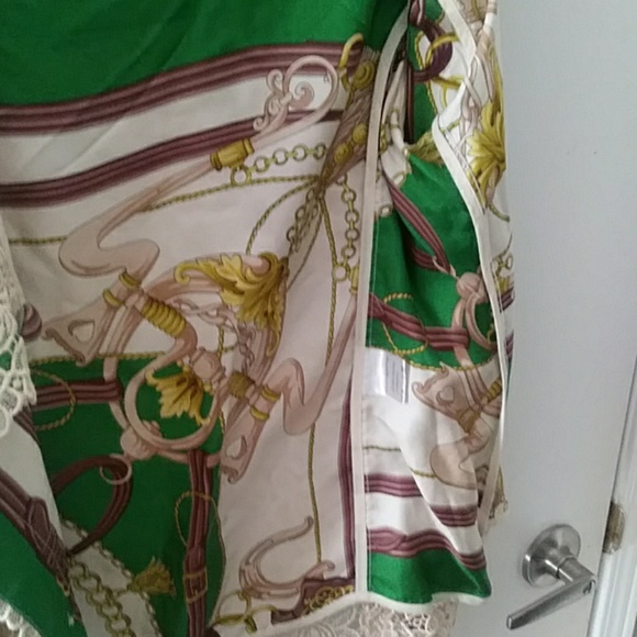 Blouse - Picture 3 of 4